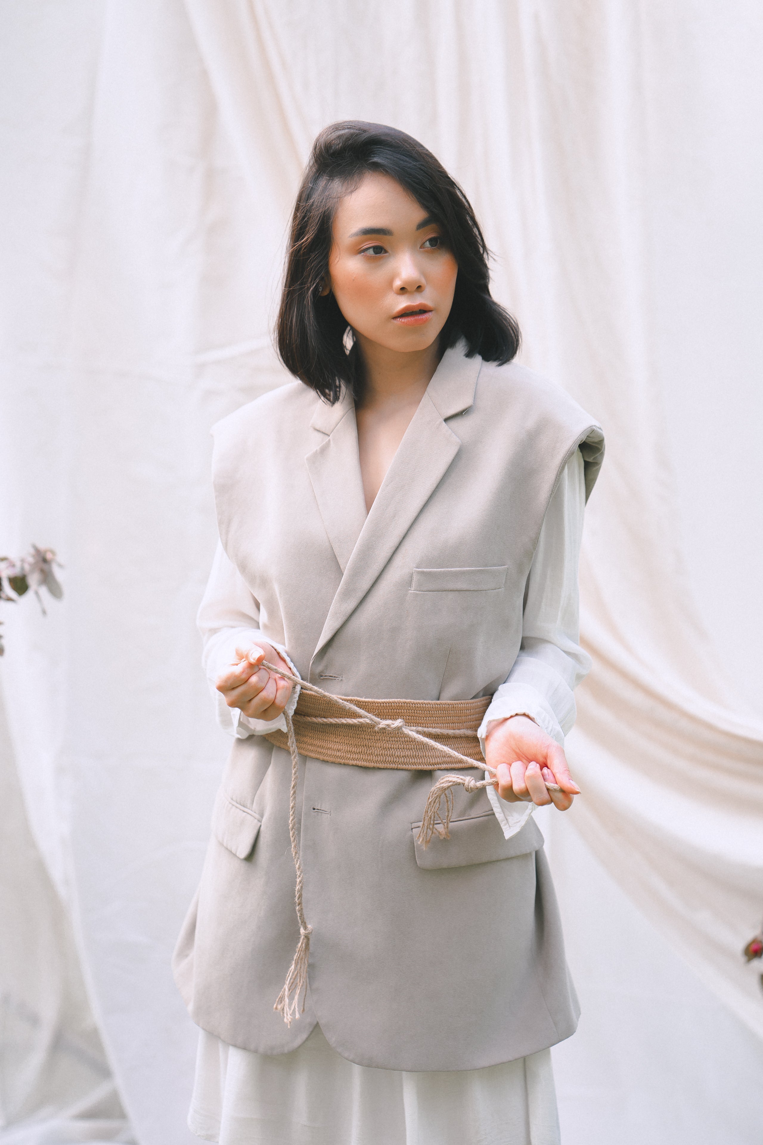 Linen-blend Sleeveless Blazer