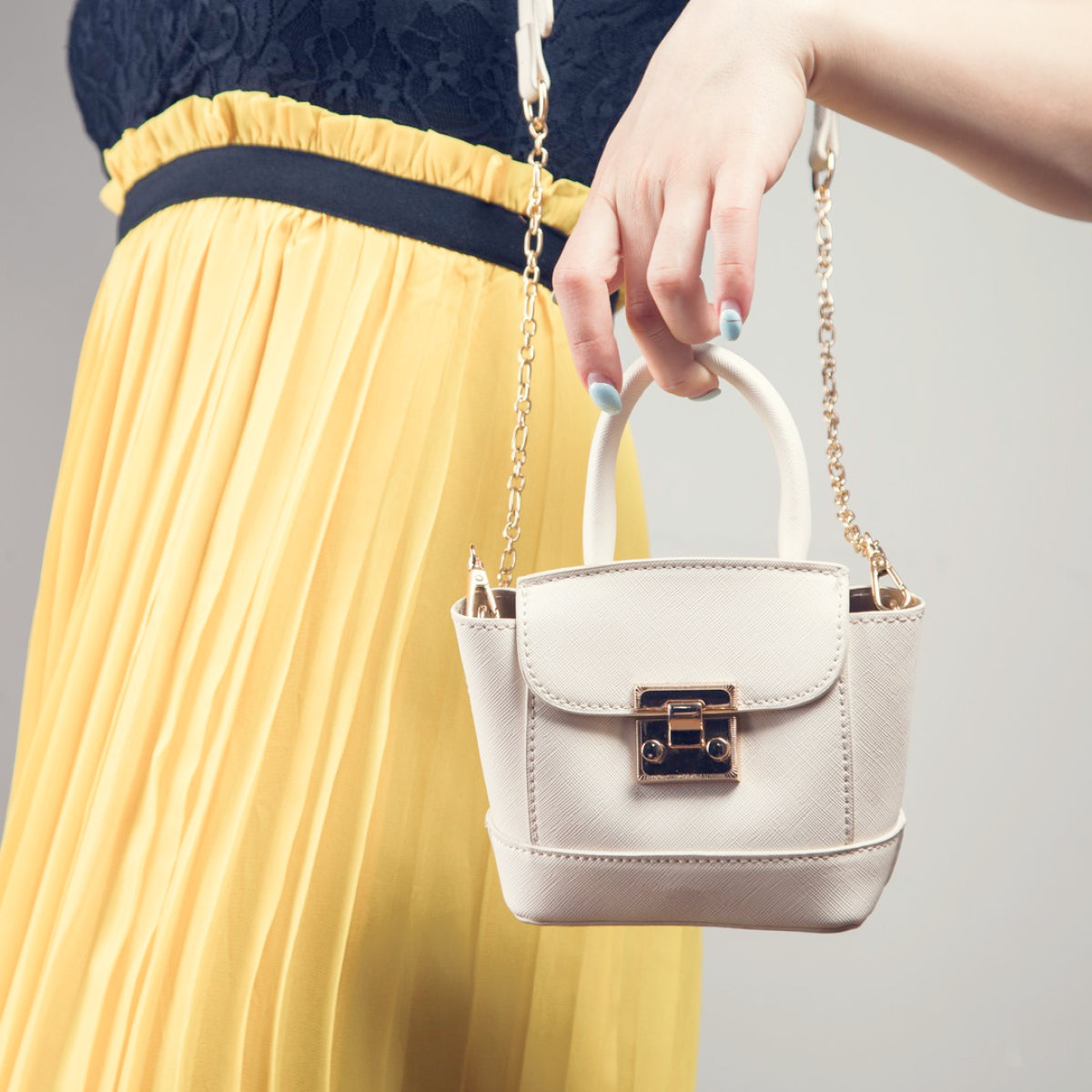 Elara Belle Satchel